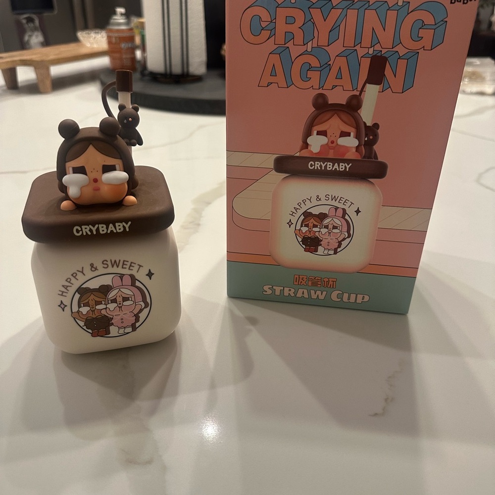 Pop mart Crybaby Straw Cup